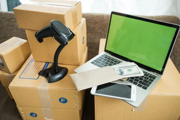 "Barcode machine with box Free Photo"